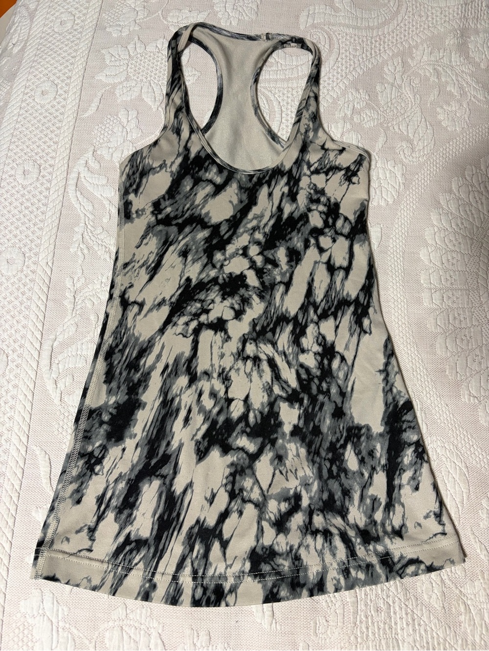 Like New Lululemon Black & Cream Tie-Dye Racerback Tank Top see measurements